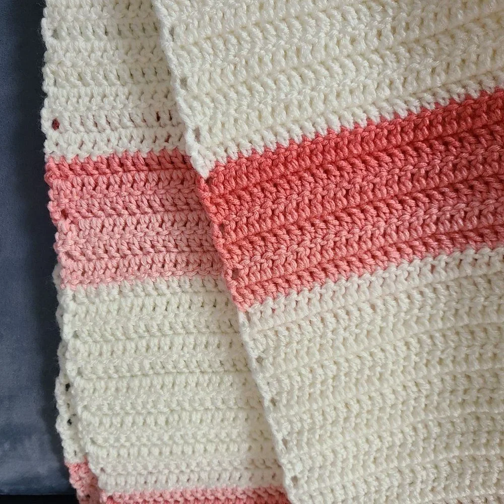 Vintage Handmade Knit Crochet Pretty Pink Afghan Throw Lap Blanket New Baby Gift